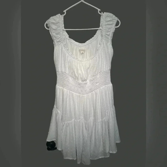 Aeropostale Dresses & Skirts - Aeropostale white textured dot dress with scoop neck NWOT